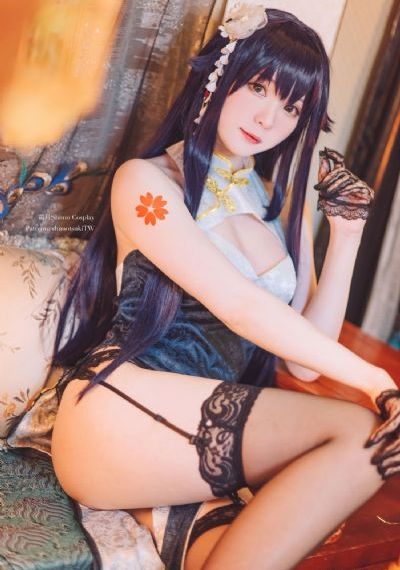 情侣奴伺候女王